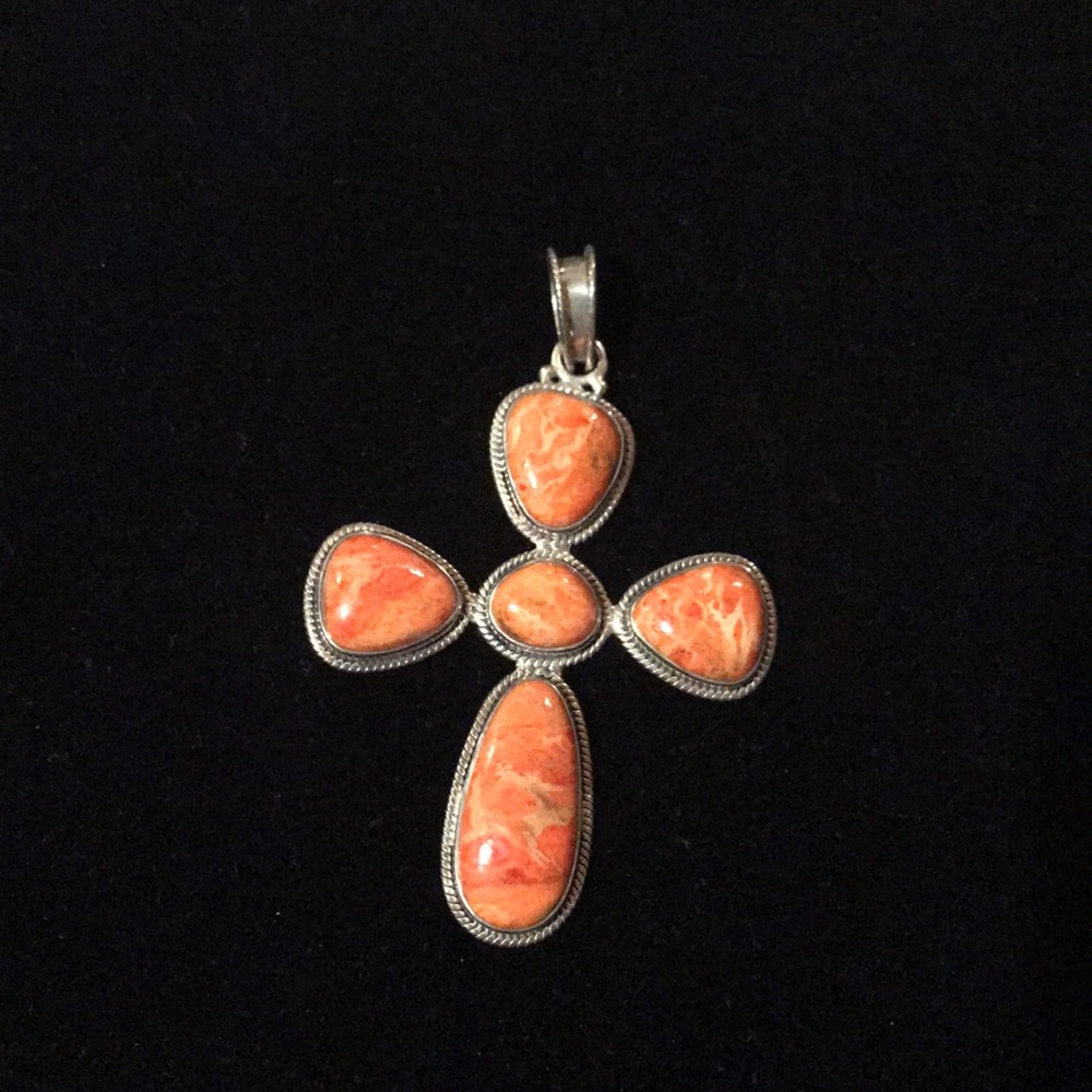 Silver cross pendant
